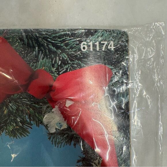 Bucilla Santa Candy Dish yarn art craft kit new never opened - Picture 7 of 9